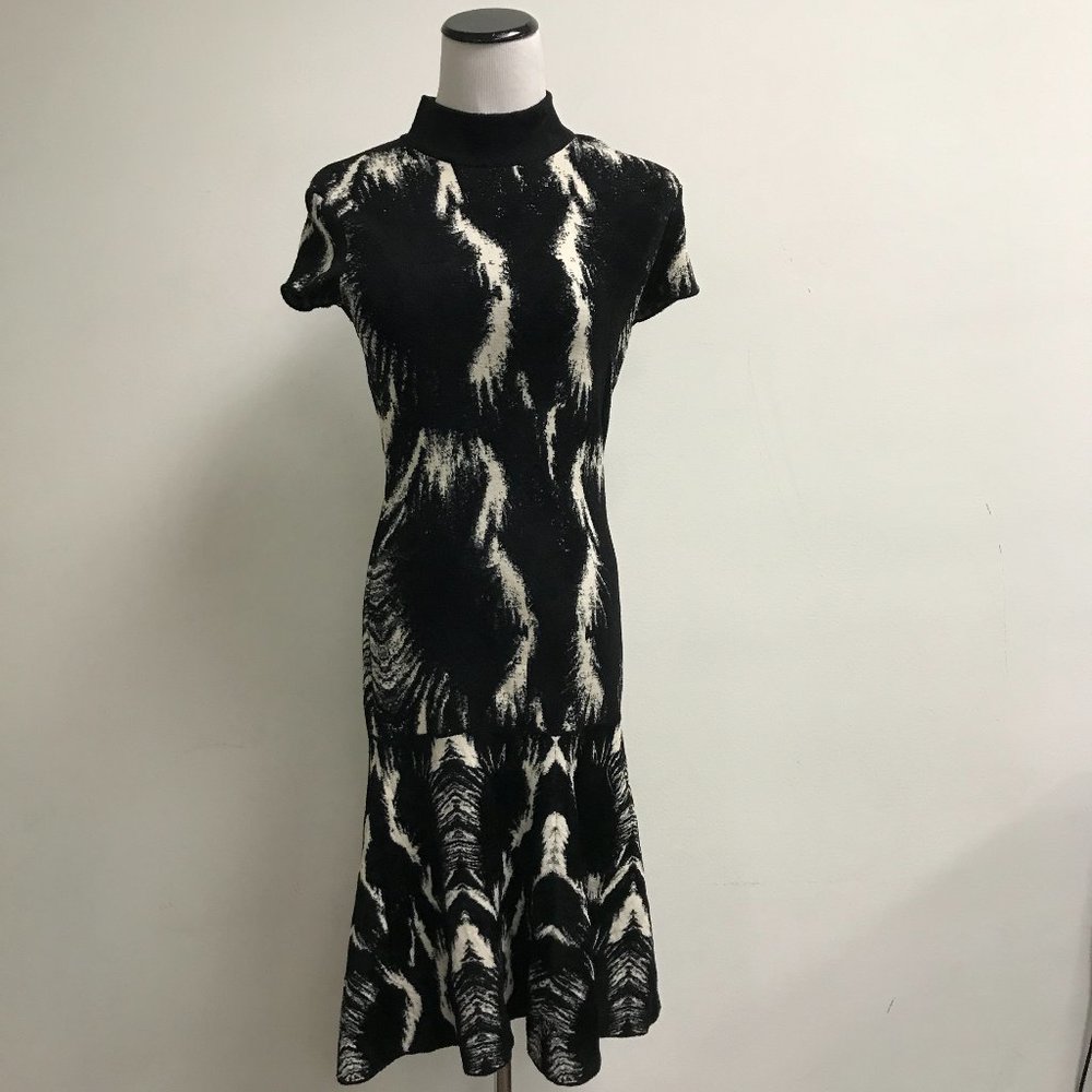 Roberto Cavalli black ivory stretch knit dress short sleeve flounce hem S